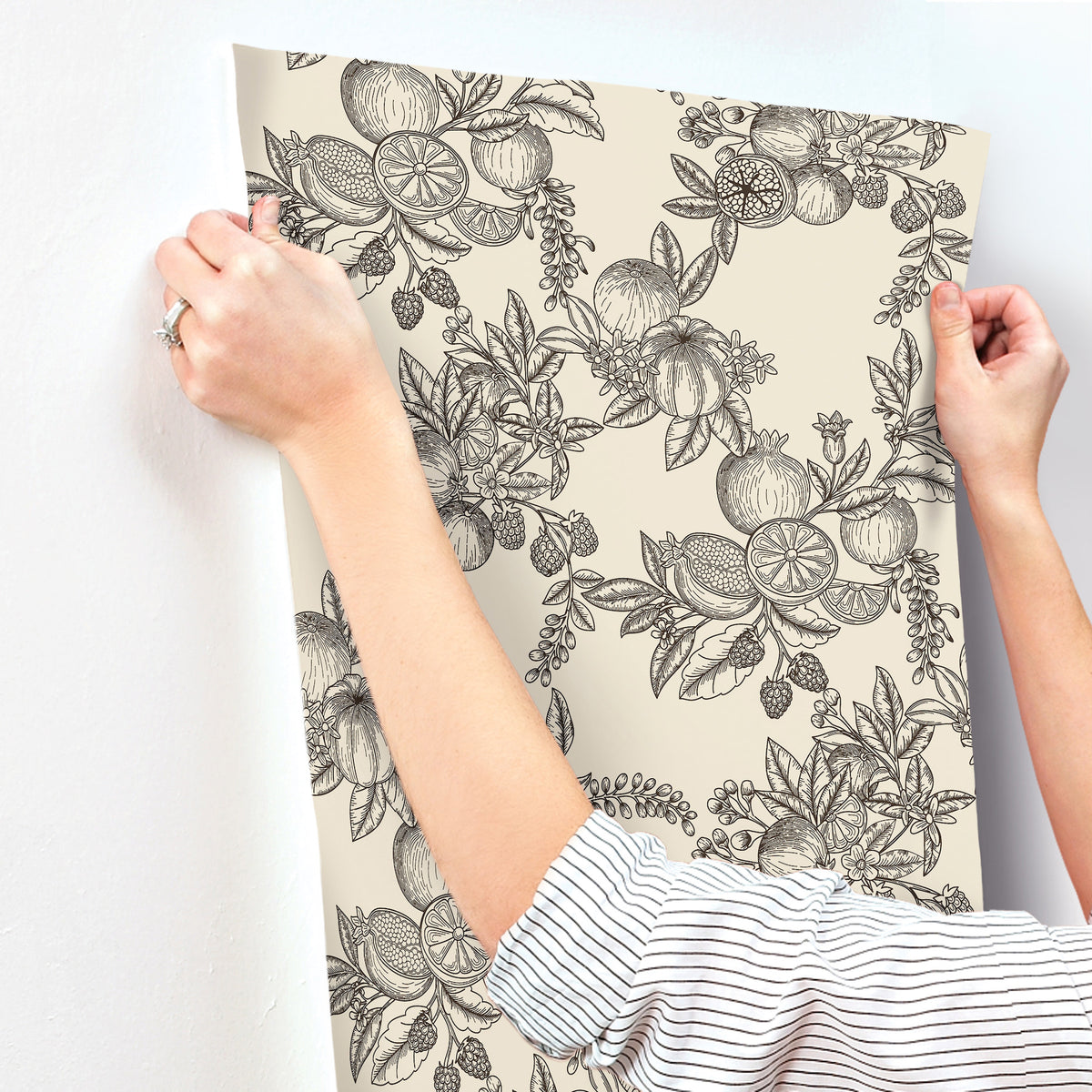 4173-27637-peel-and-stick-wallpaper-stick-application-step
