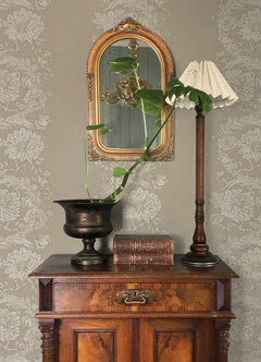 4173-27640-peel-and-stick-wallpaper-room-scene-detail-closeup