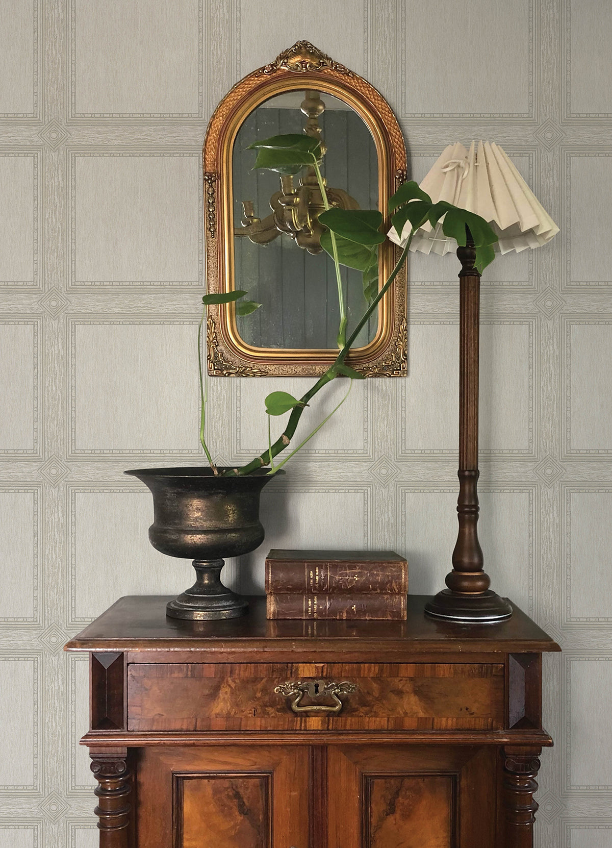 4173-27658-peel-and-stick-wallpaper-room-scene-detail-closeup