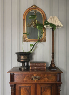 4173-27661-peel-and-stick-wallpaper-room-scene-detail-closeup