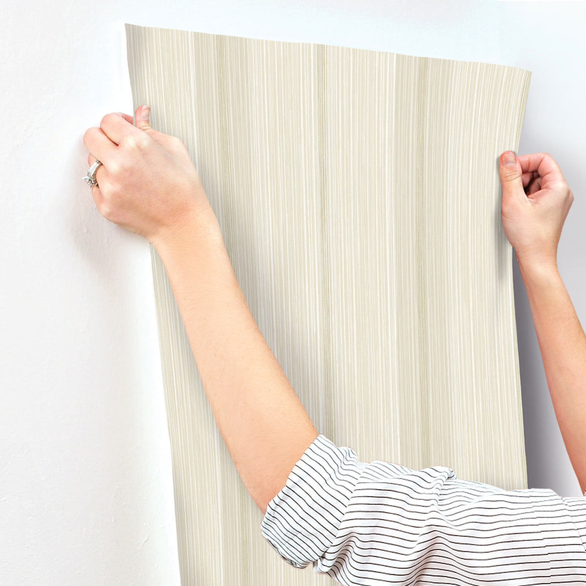 4173-27662-peel-and-stick-wallpaper-stick-application-step