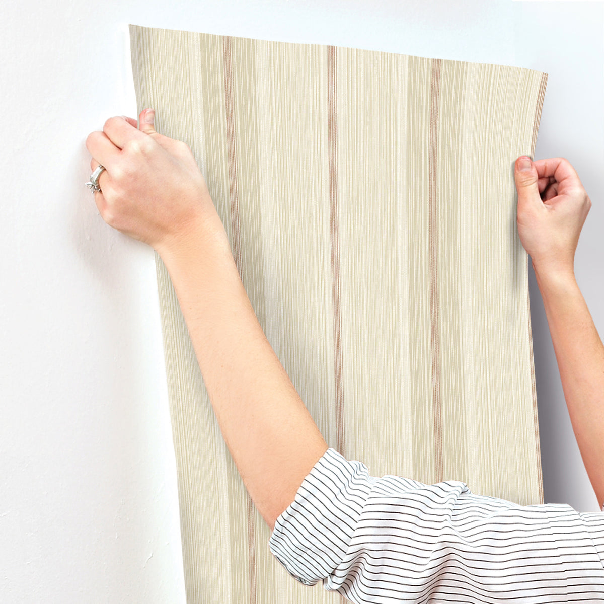 4173-27663-peel-and-stick-wallpaper-stick-application-step