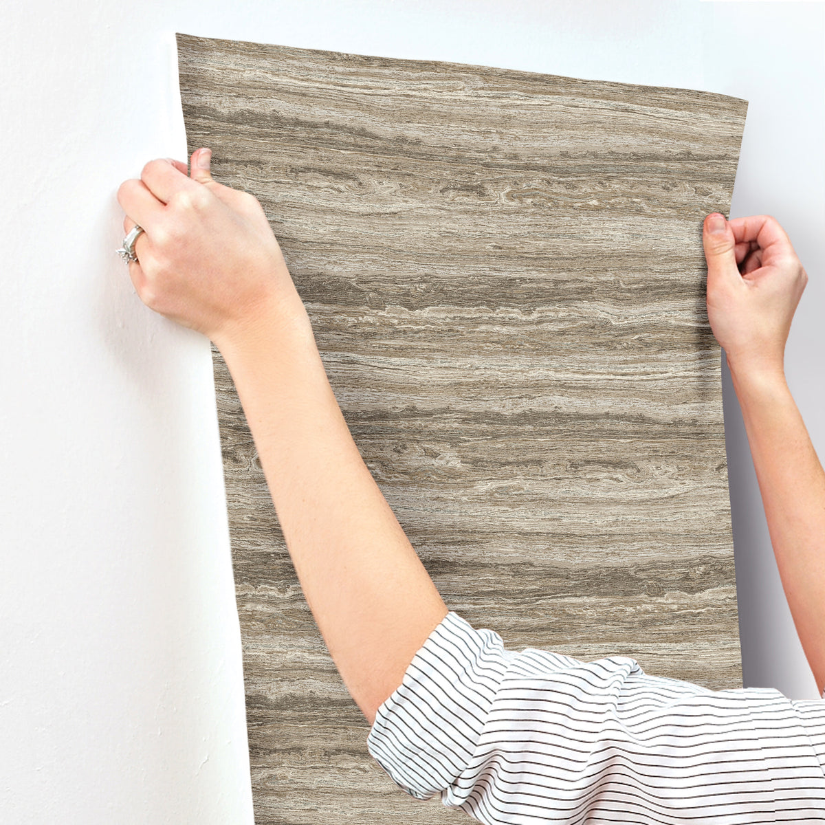 4173-27666-peel-and-stick-wallpaper-stick-application-step