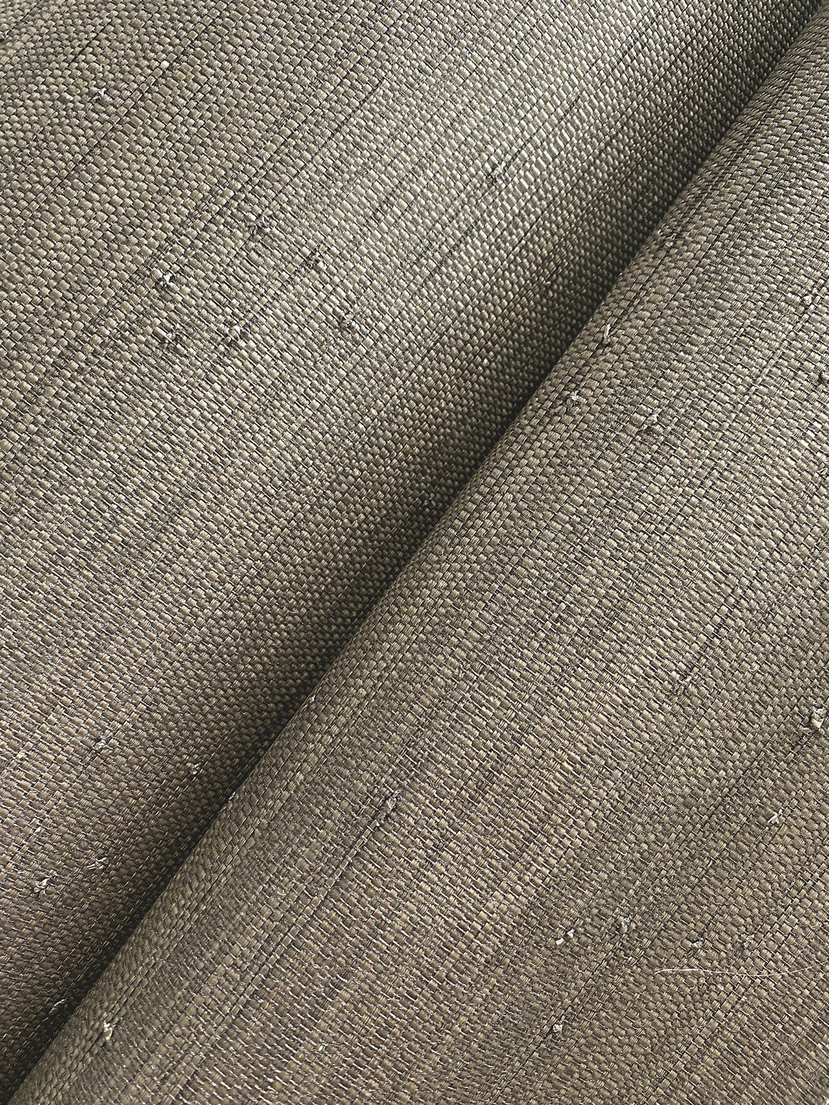 4173-82101-peel-and-stick-wallpaper-detail-closeup