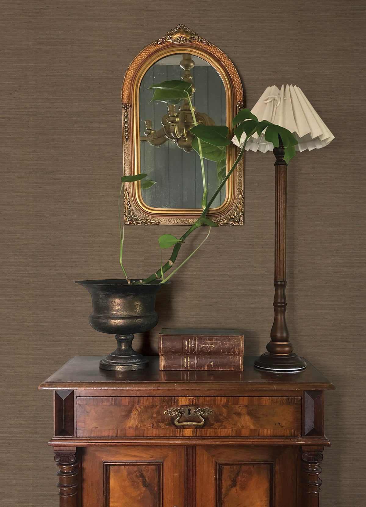 4173-82102-peel-and-stick-wallpaper-room-scene-detail-closeup
