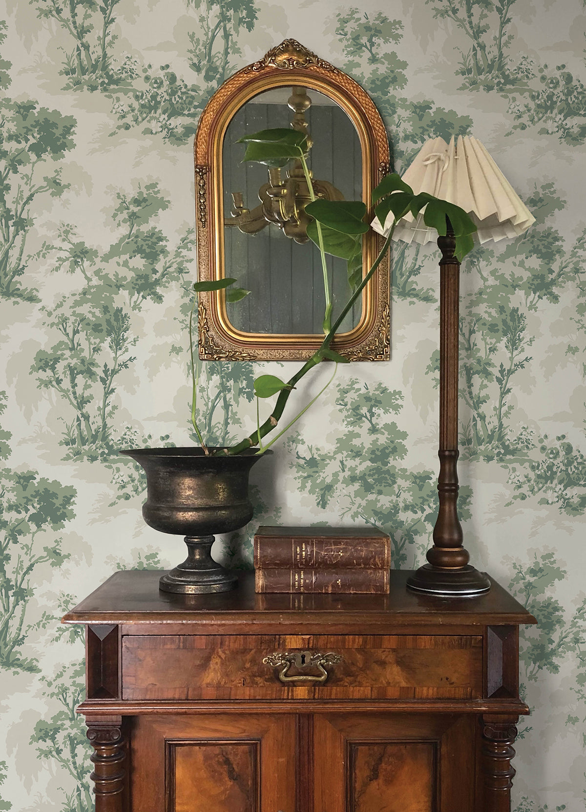 4173-82104-peel-and-stick-wallpaper-room-scene-detail-closeup