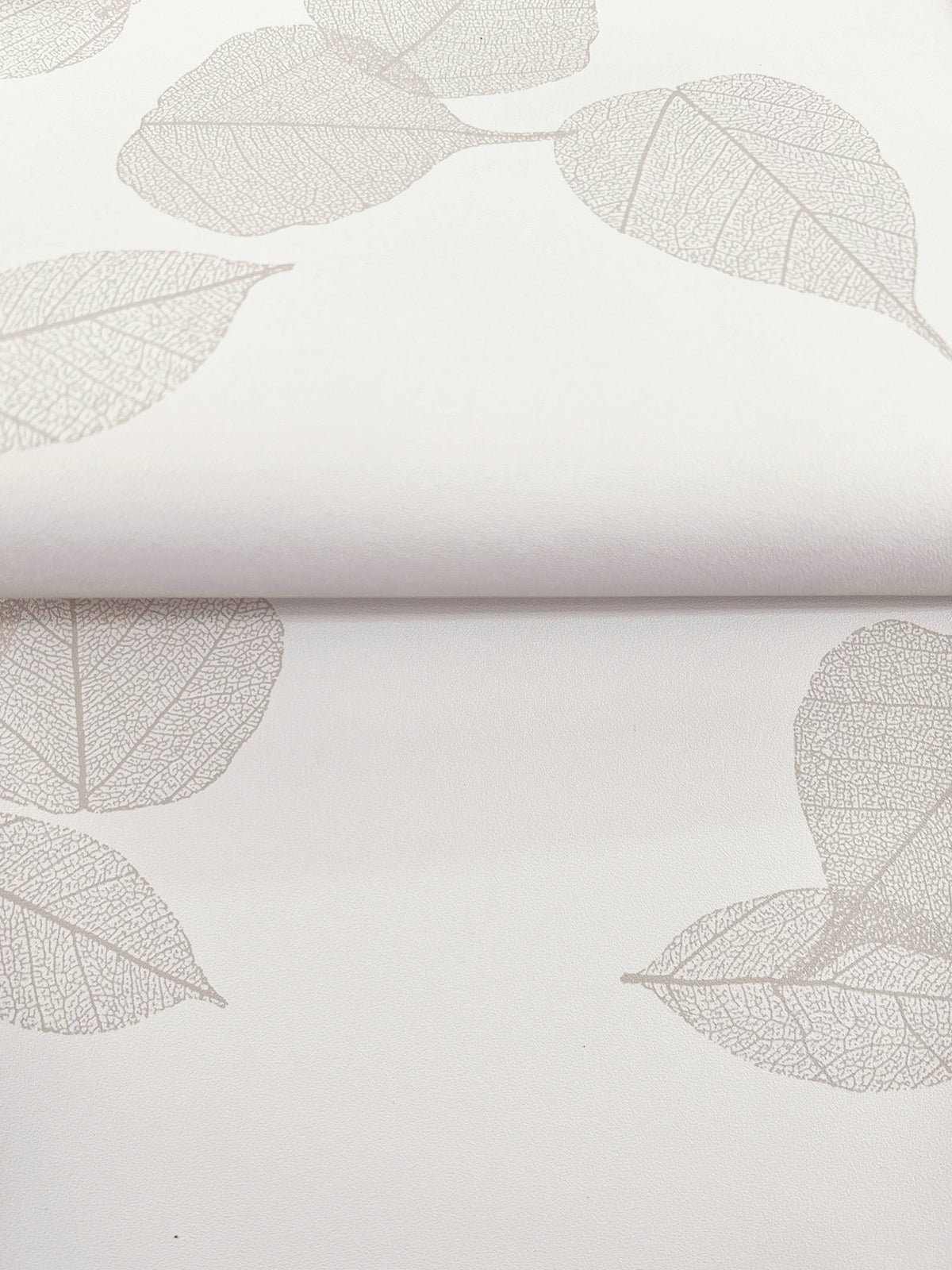 4174-4647-peel-and-stick-wallpaper-detail-closeup