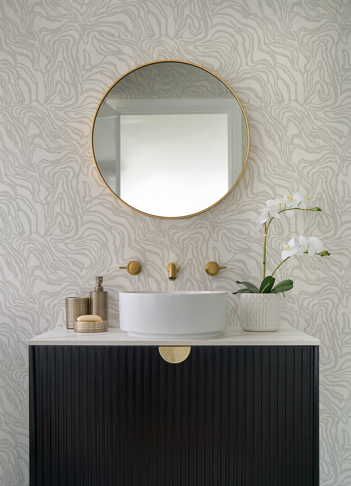 4177-27706-peel-and-stick-wallpaper-room-scene