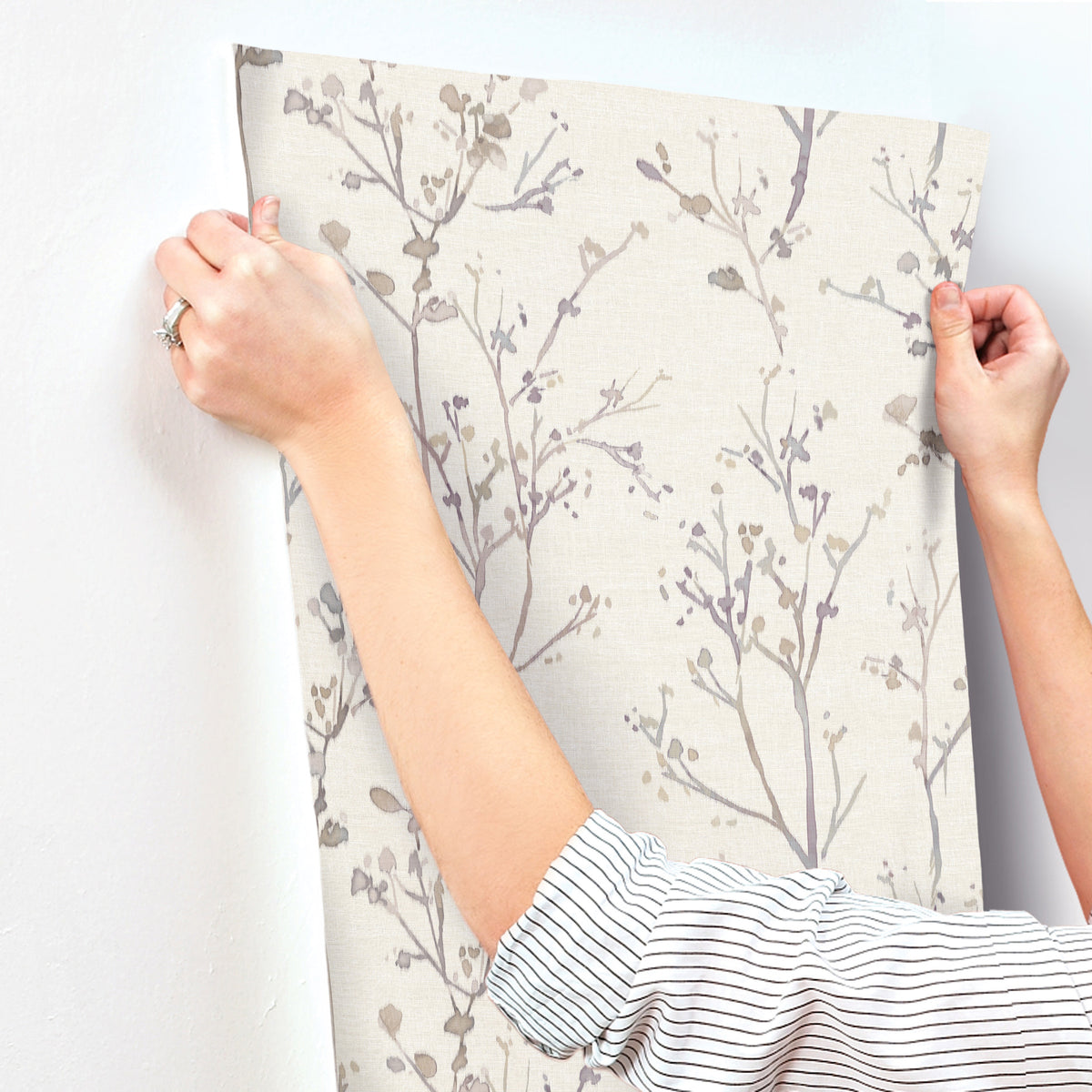 4177-27722-peel-and-stick-wallpaper-stick-application-step