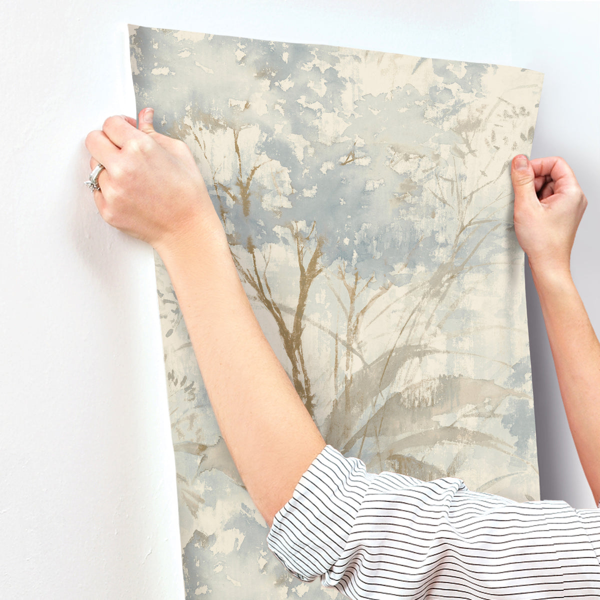 4177-27749-peel-and-stick-wallpaper-stick-application-step