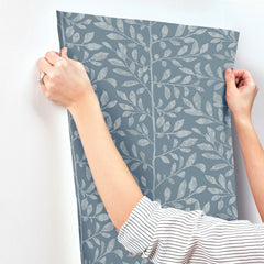 4177-83309-peel-and-stick-wallpaper-stick-application-step