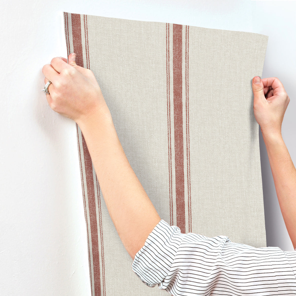 4192-12464-peel-and-stick-wallpaper-stick-application-step