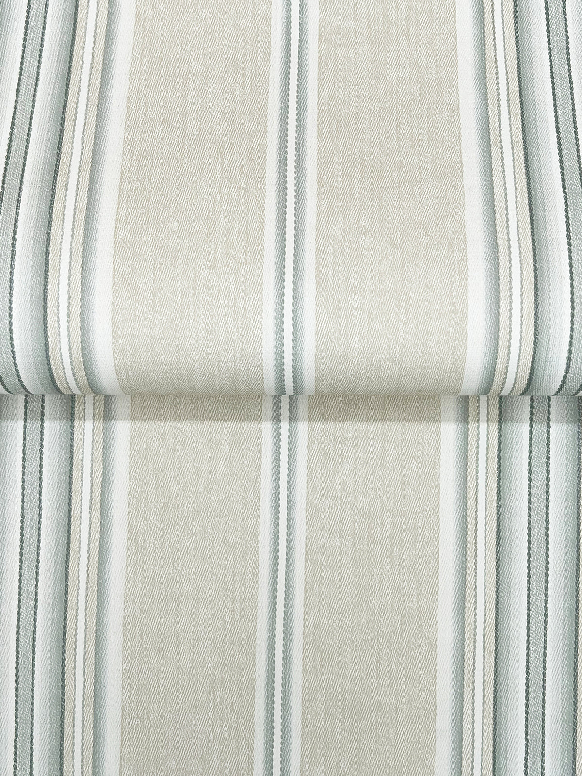 4192-83122-peel-and-stick-wallpaper-detail-closeup