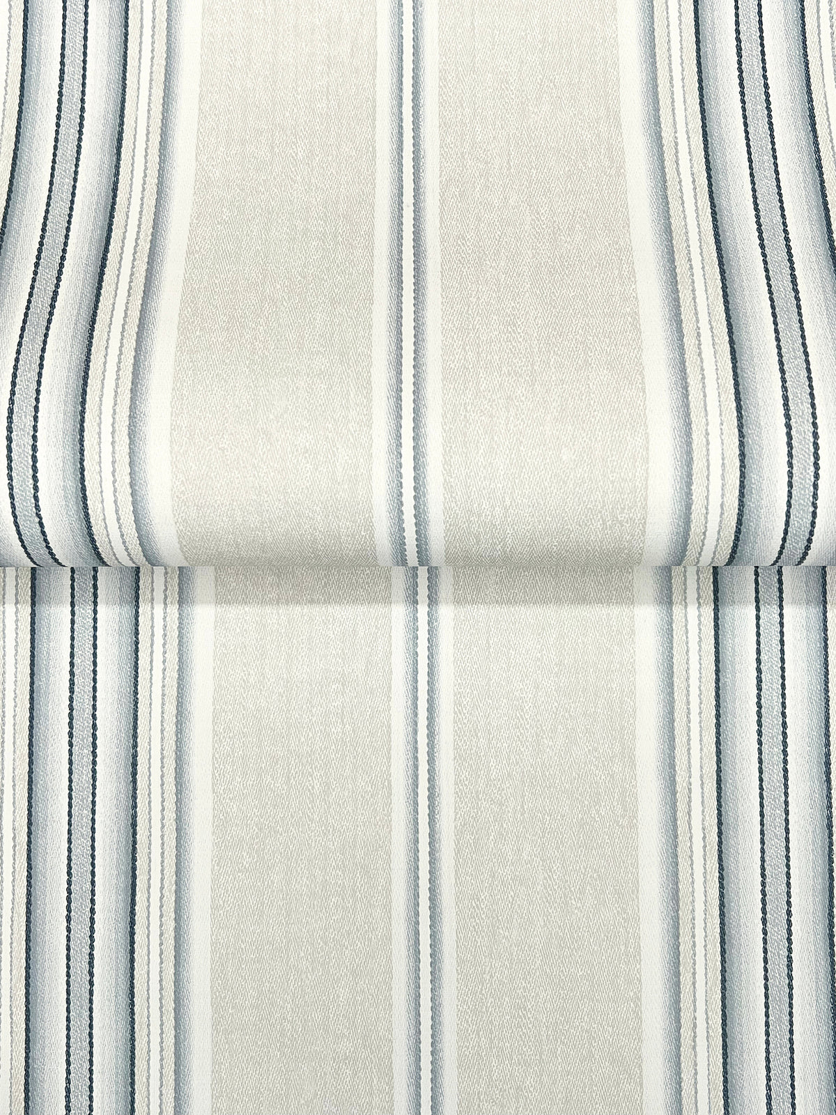 4192-83123-peel-and-stick-wallpaper-detail-closeup