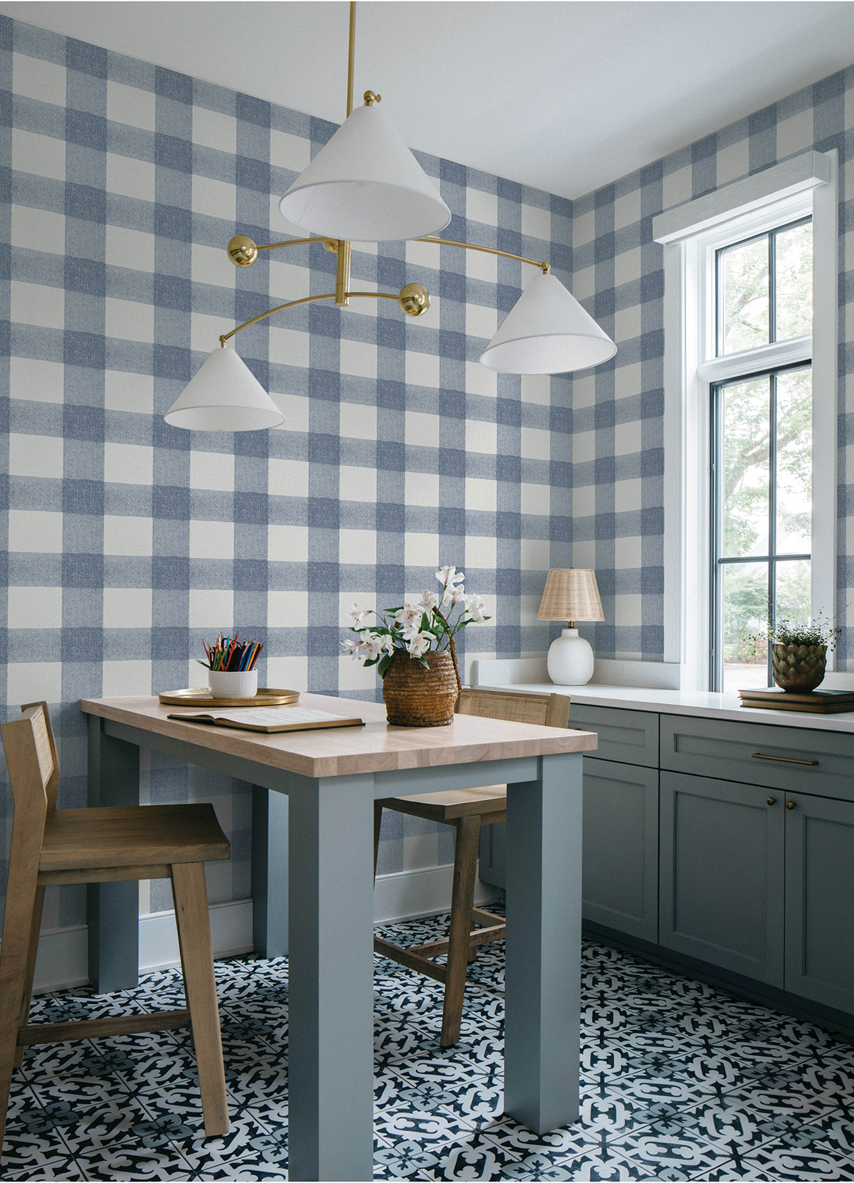 4192-83420-peel-and-stick-wallpaper-room-scene