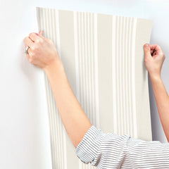 4192-83433-peel-and-stick-wallpaper-stick-application-step
