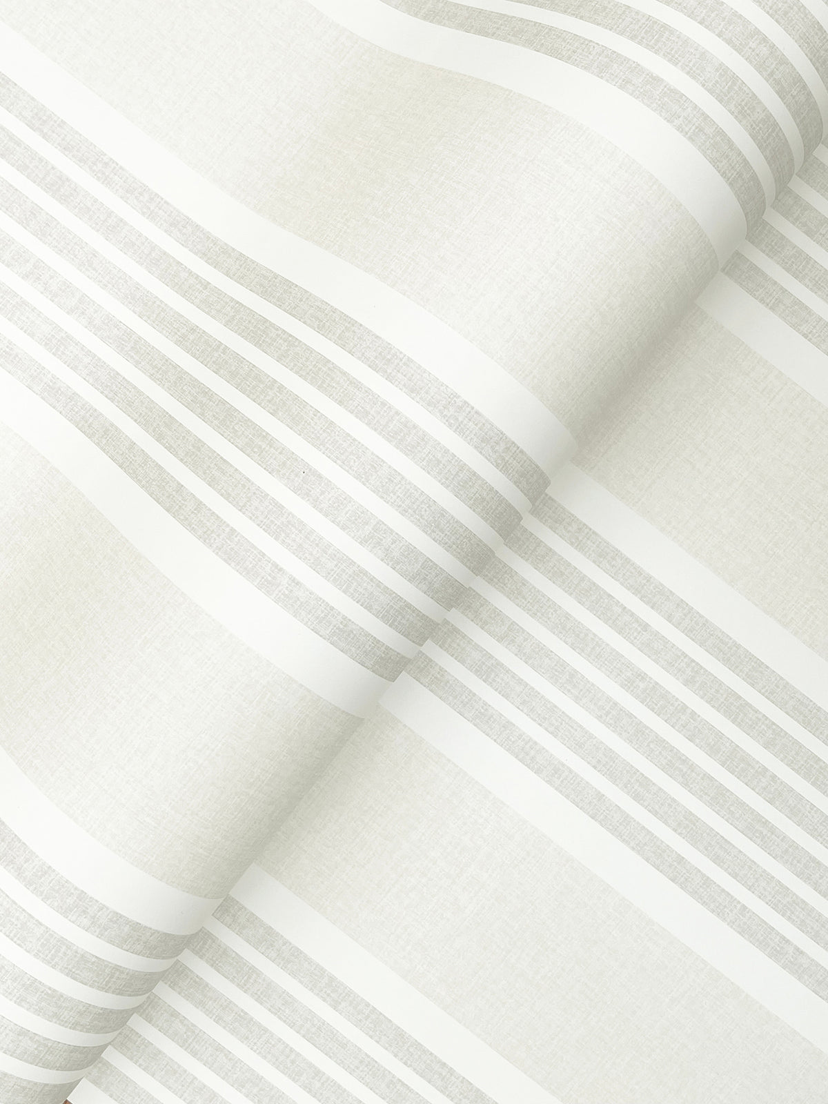 4192-83434-peel-and-stick-wallpaper-detail-closeup