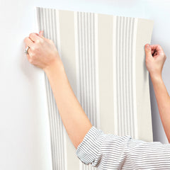 4192-83434-peel-and-stick-wallpaper-stick-application-step
