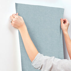 4193-7411-peel-and-stick-wallpaper-stick-application-step