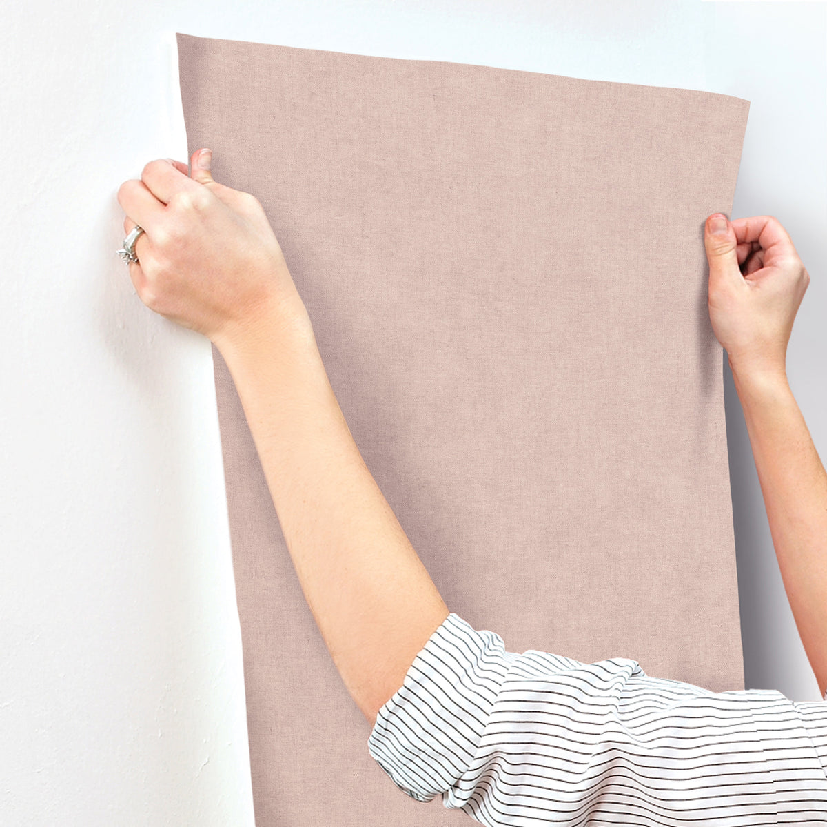 4193-7426-peel-and-stick-wallpaper-stick-application-step