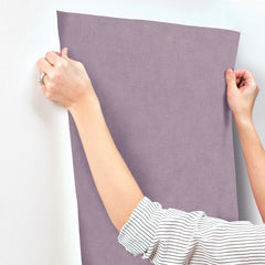 4193-7428-peel-and-stick-wallpaper-stick-application-step