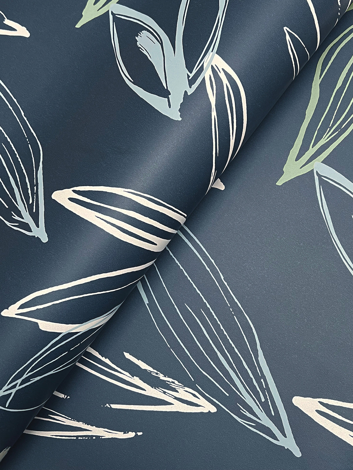 4197-27855-peel-and-stick-wallpaper-detail-closeup