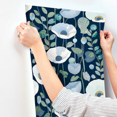 4197-27871-peel-and-stick-wallpaper-stick-application-step