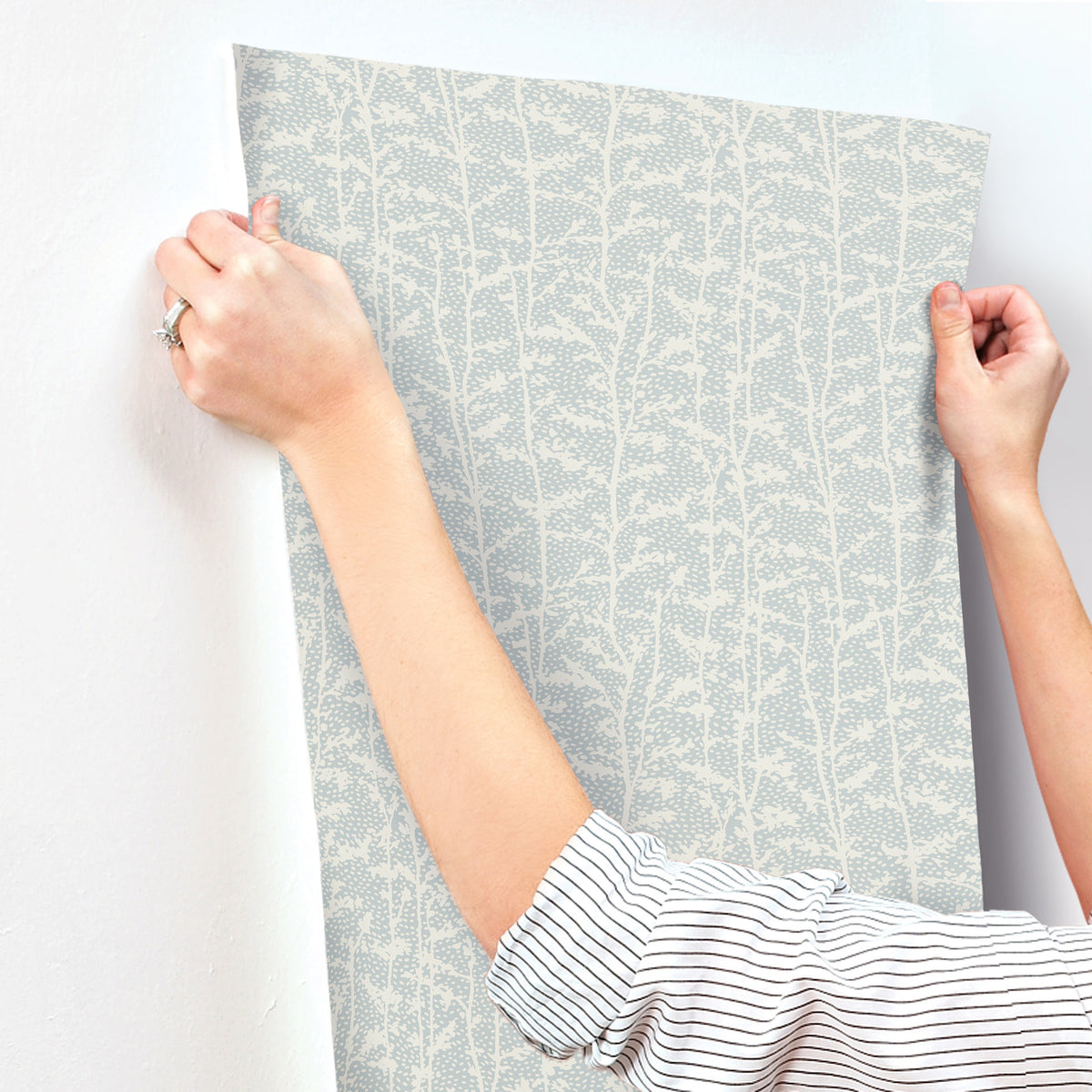 4197-83750-peel-and-stick-wallpaper-stick-application-step