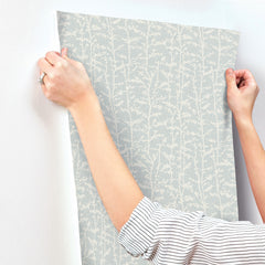 4197-83750-peel-and-stick-wallpaper-stick-application-step