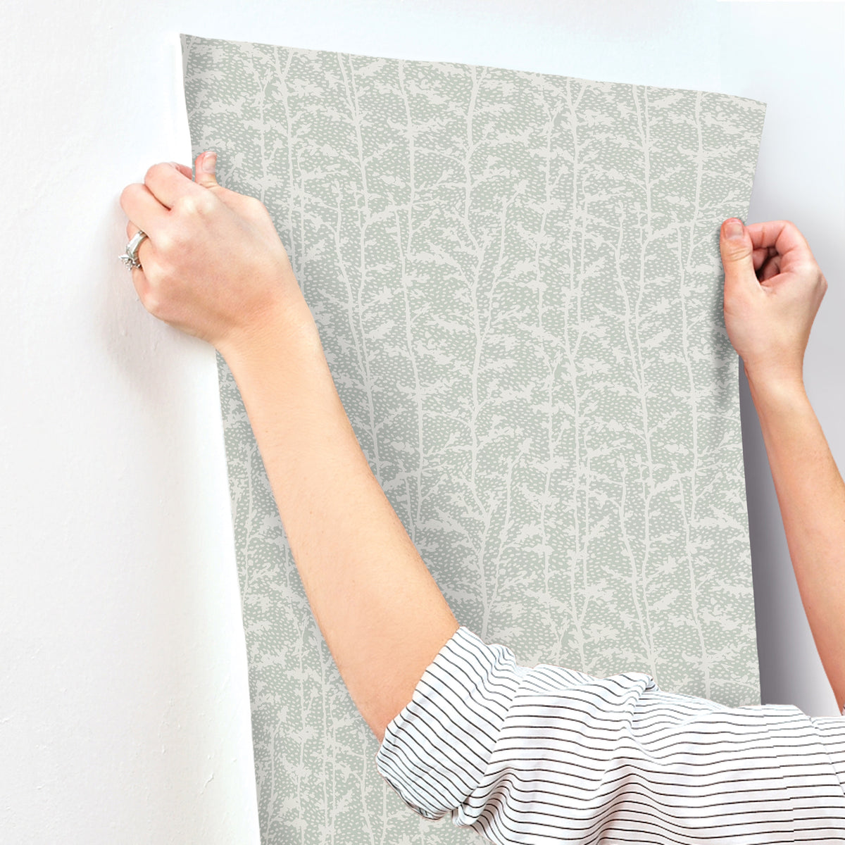 4197-84000-peel-and-stick-wallpaper-stick-application-step