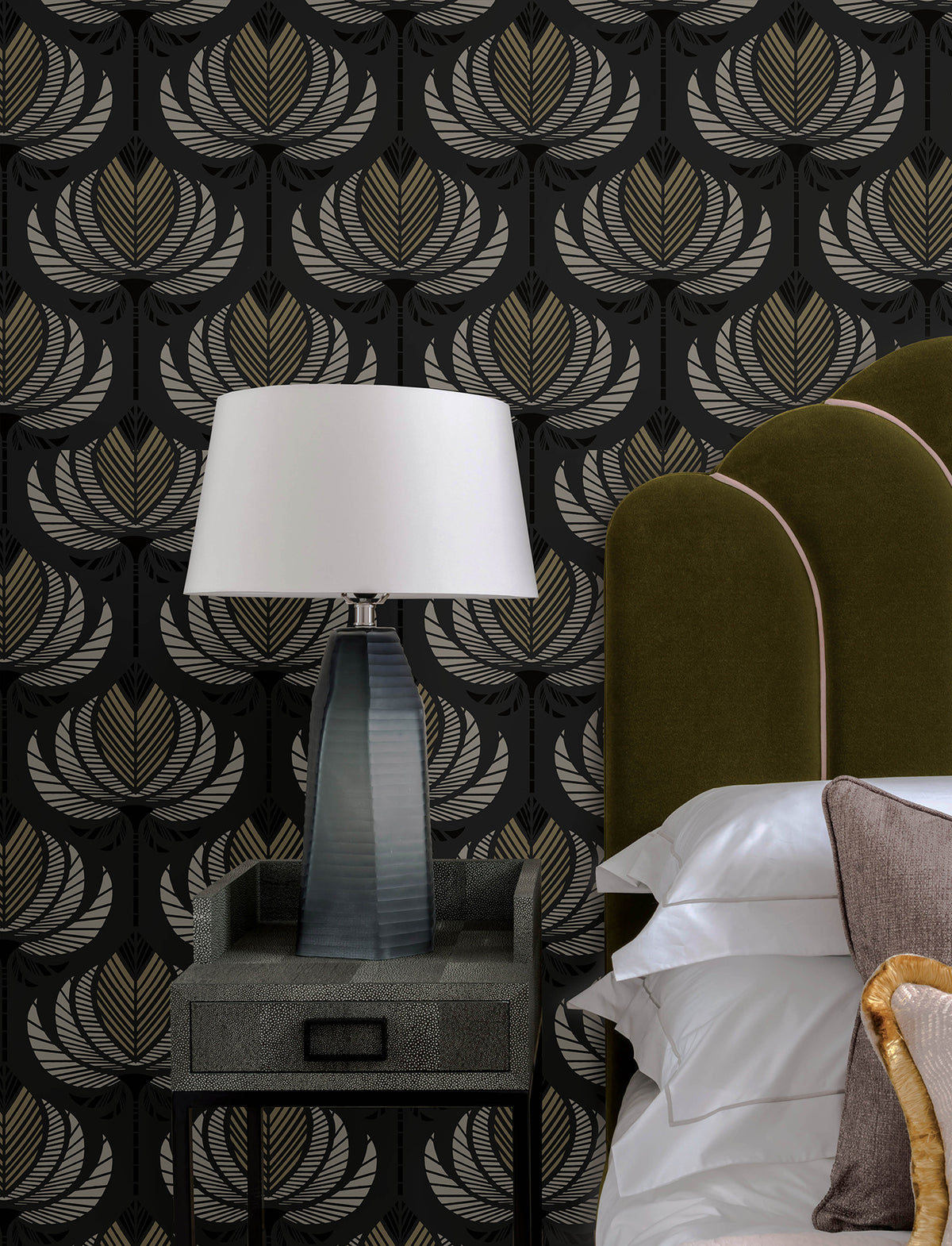 4198-27833-peel-and-stick-wallpaper-room-scene-detail-closeup
