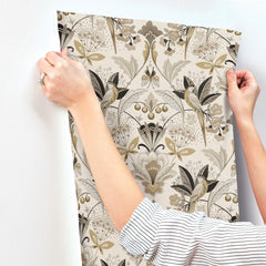 4198-27834-peel-and-stick-wallpaper-stick-application-step