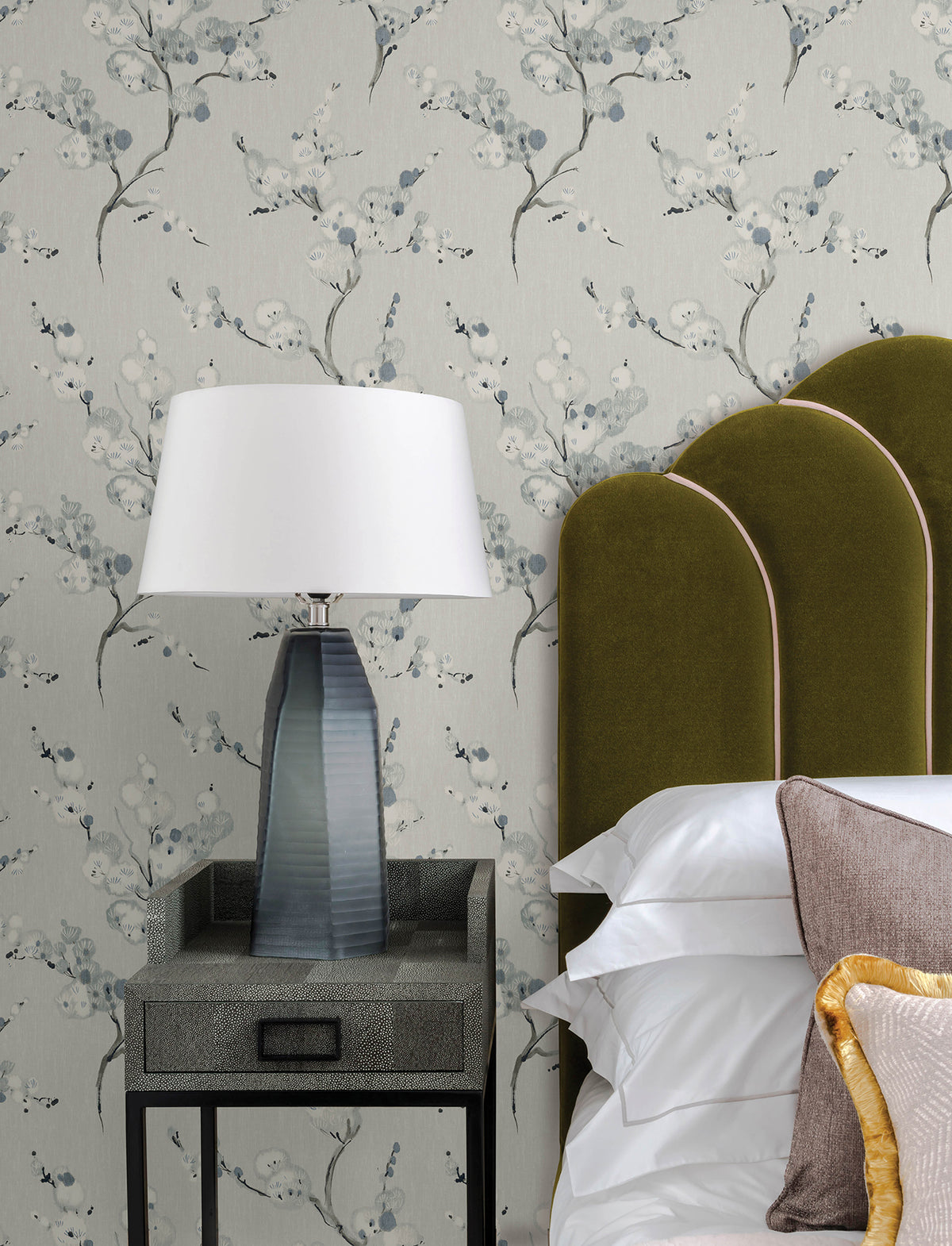4198-27844-peel-and-stick-wallpaper-room-scene