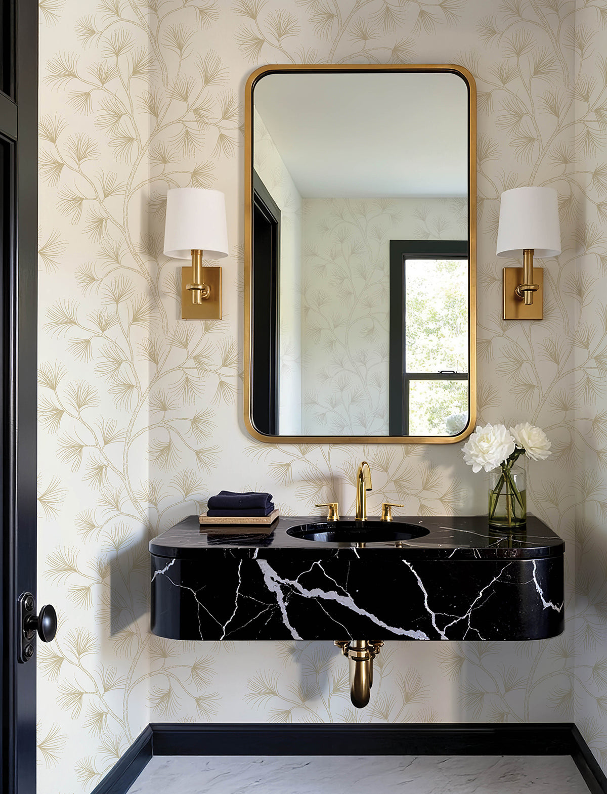 4198-83482-peel-and-stick-wallpaper-room-scene