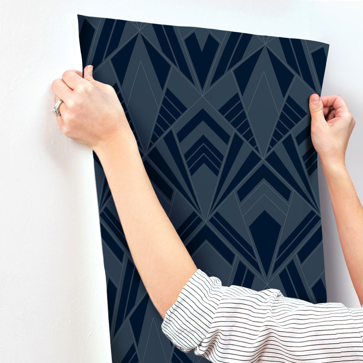 4198-87402-peel-and-stick-wallpaper-stick-application-step