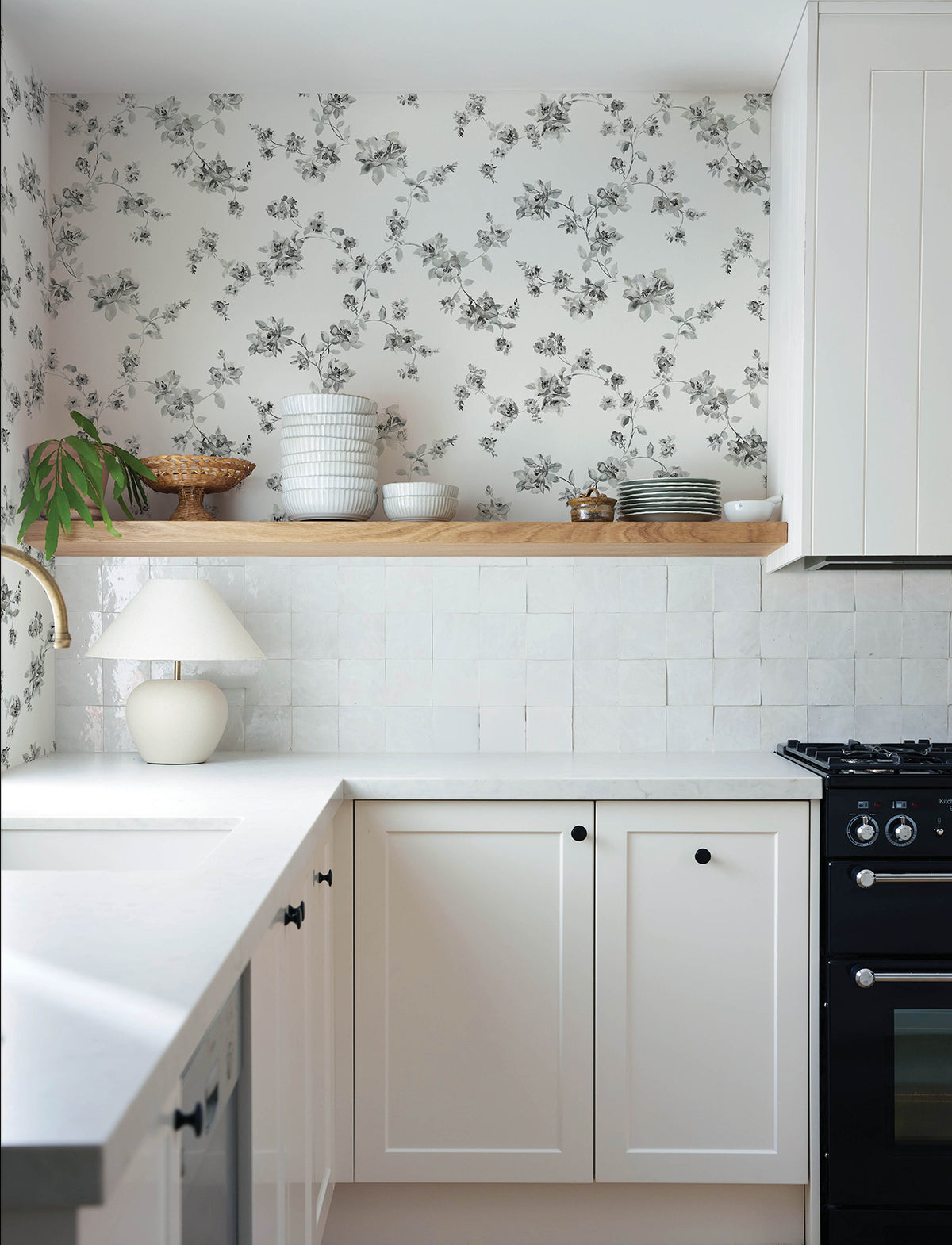 4199-24482-peel-and-stick-wallpaper-room-scene