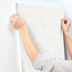 4199-27774-peel-and-stick-wallpaper-stick-application-step