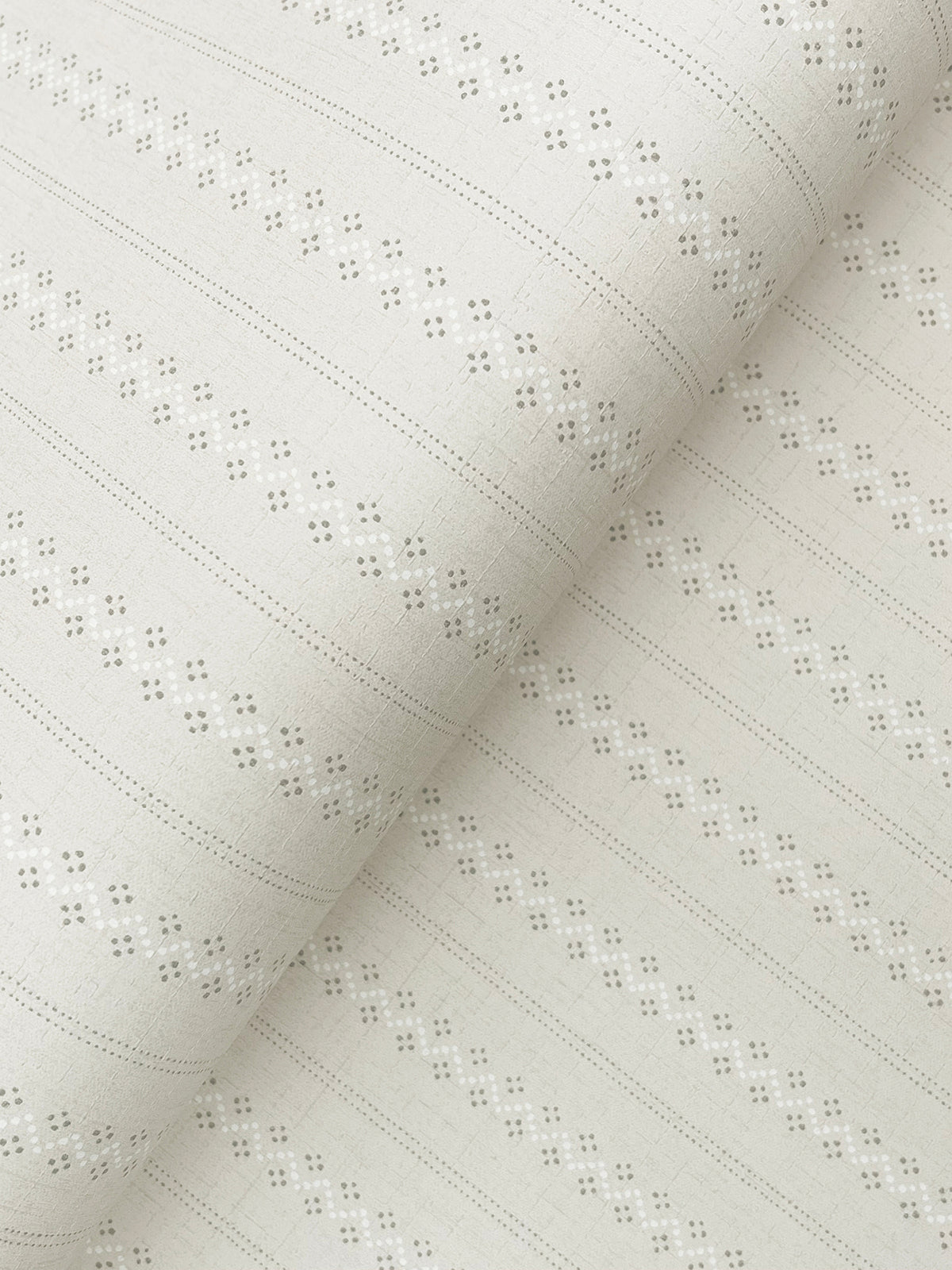 4199-27781-peel-and-stick-wallpaper-detail-closeup