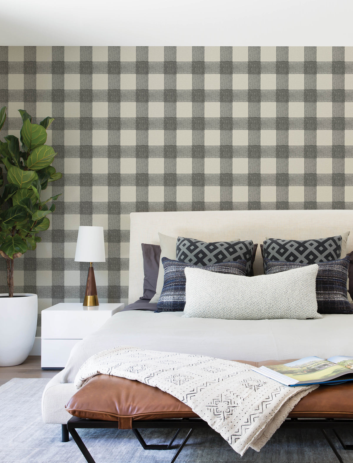 4199-83421-peel-and-stick-wallpaper-room-scene-detail-closeup