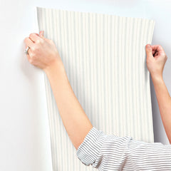 4199-83425-peel-and-stick-wallpaper-stick-application-step