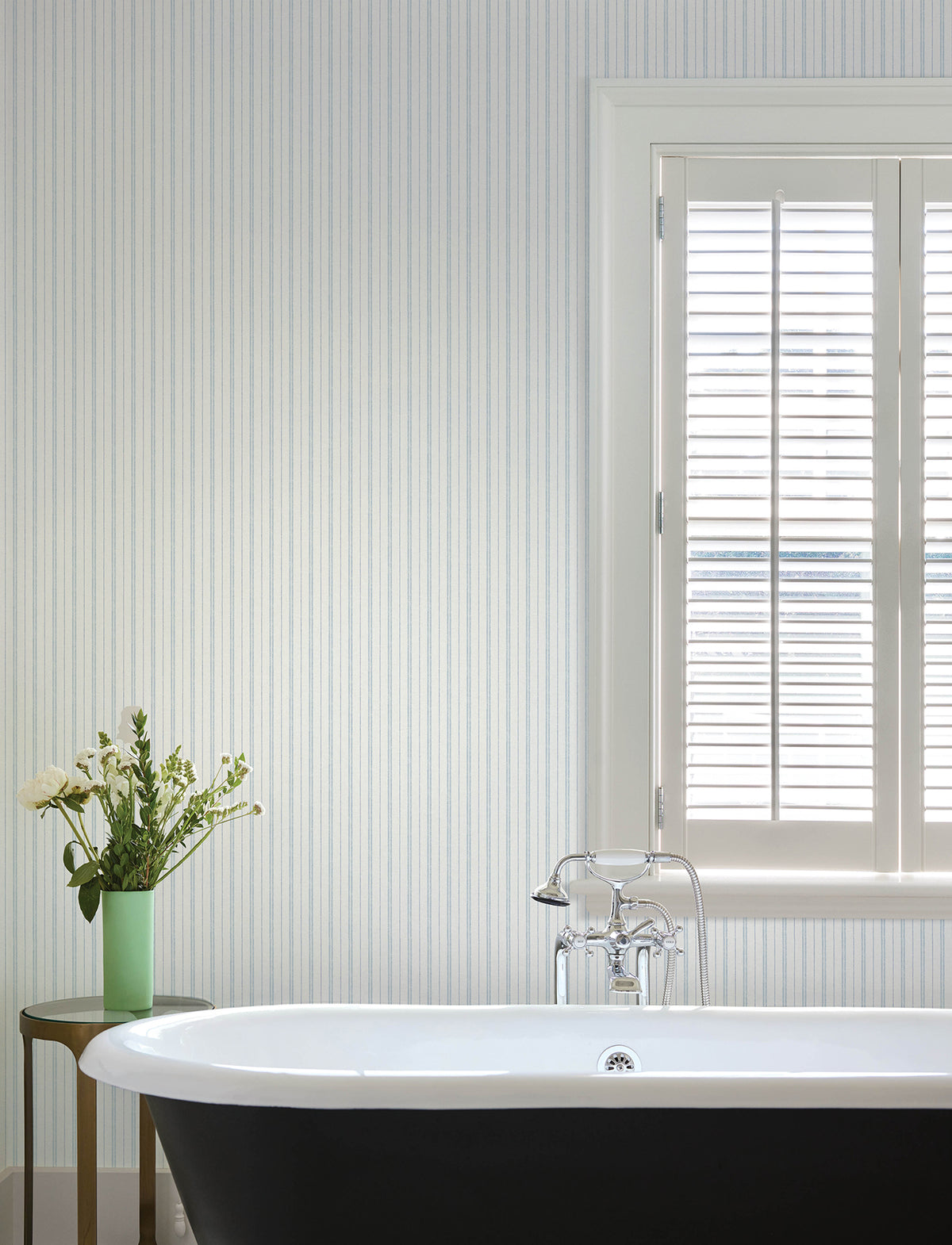 4199-83426-peel-and-stick-wallpaper-room-scene