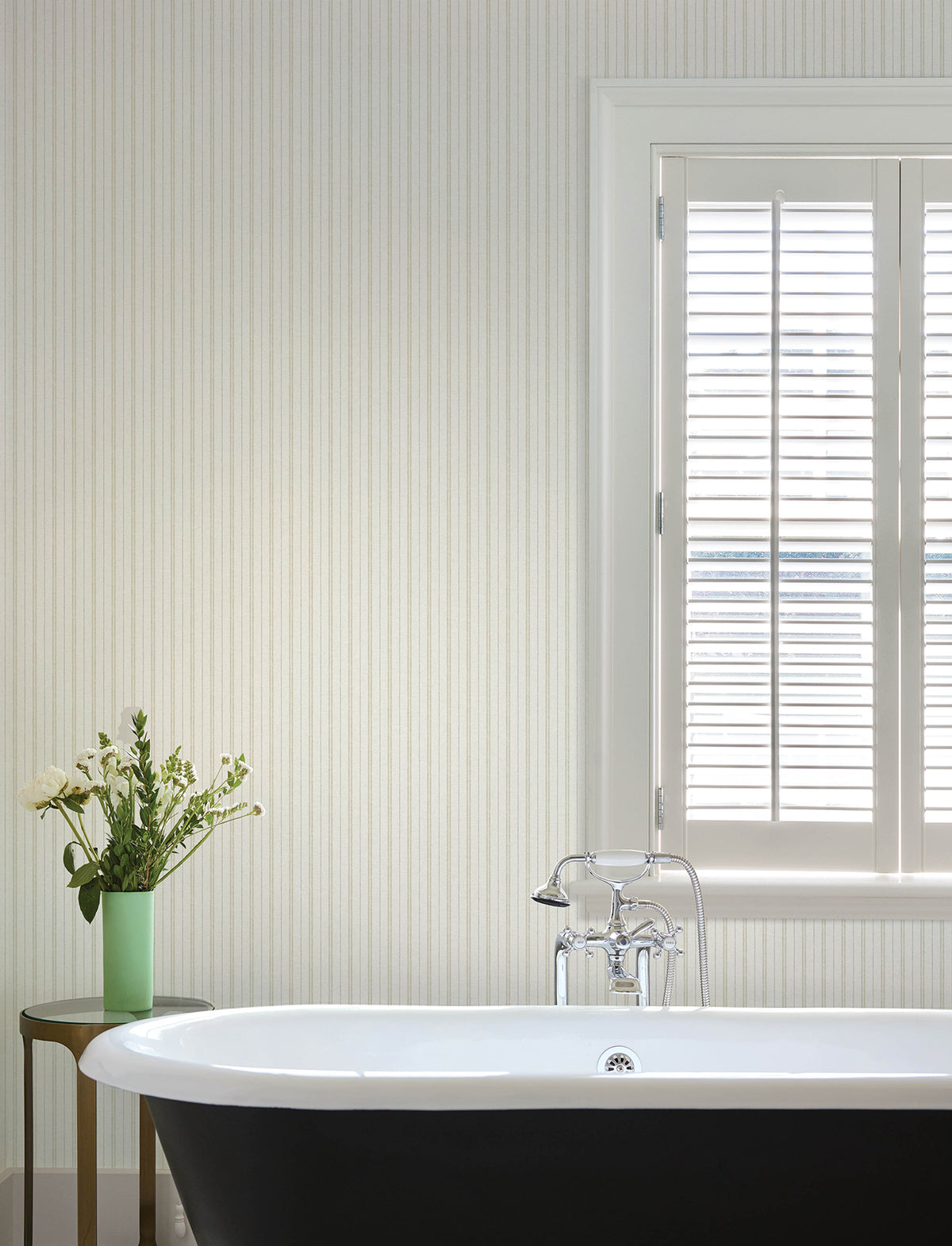4199-83427-peel-and-stick-wallpaper-room-scene