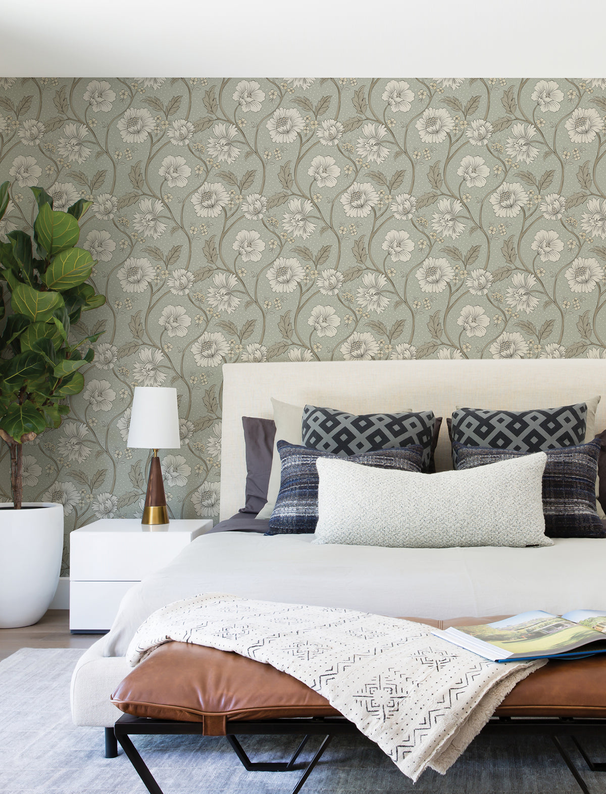 4199-83708-peel-and-stick-wallpaper-room-scene-detail-closeup