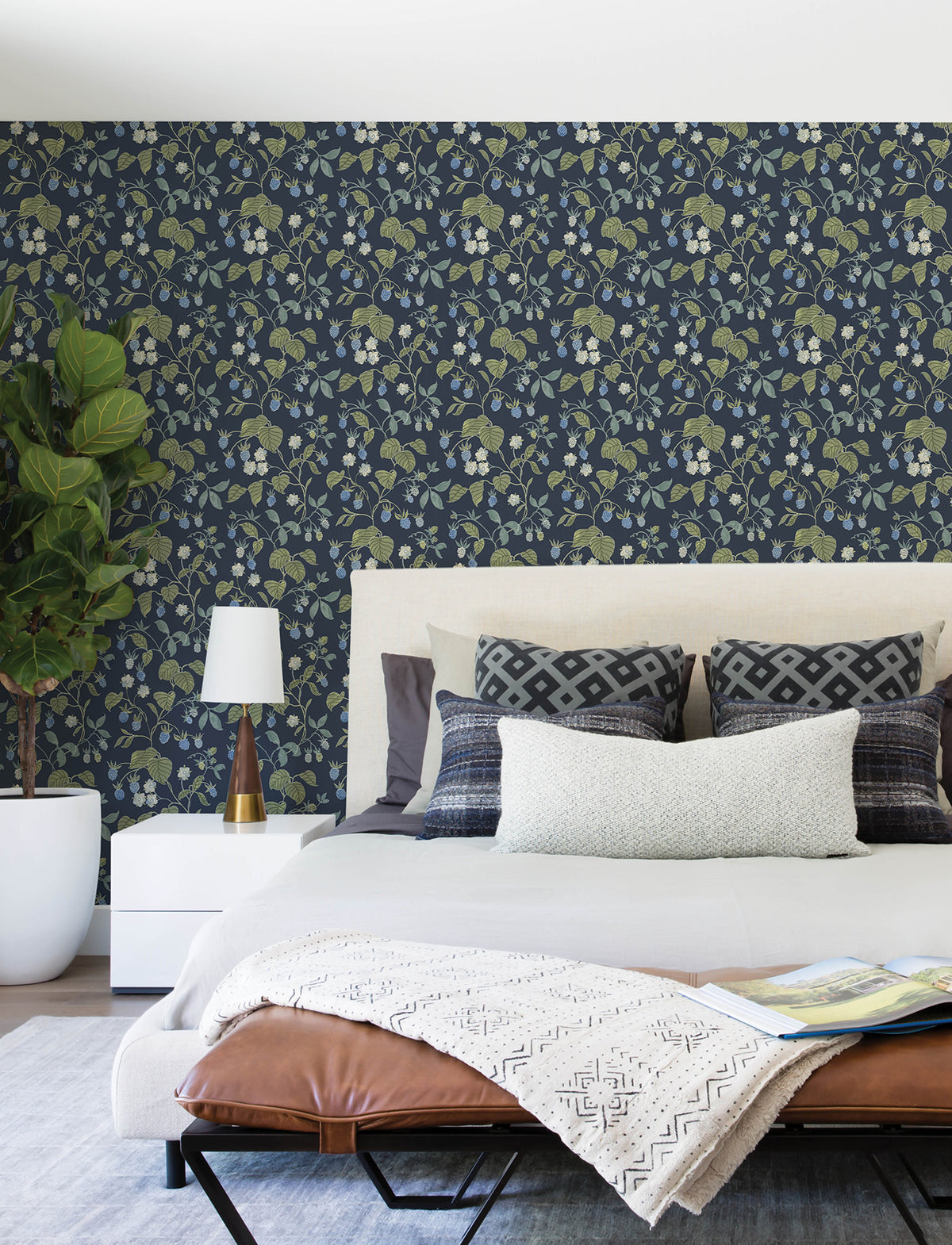 4199-83714-peel-and-stick-wallpaper-room-scene-detail-closeup