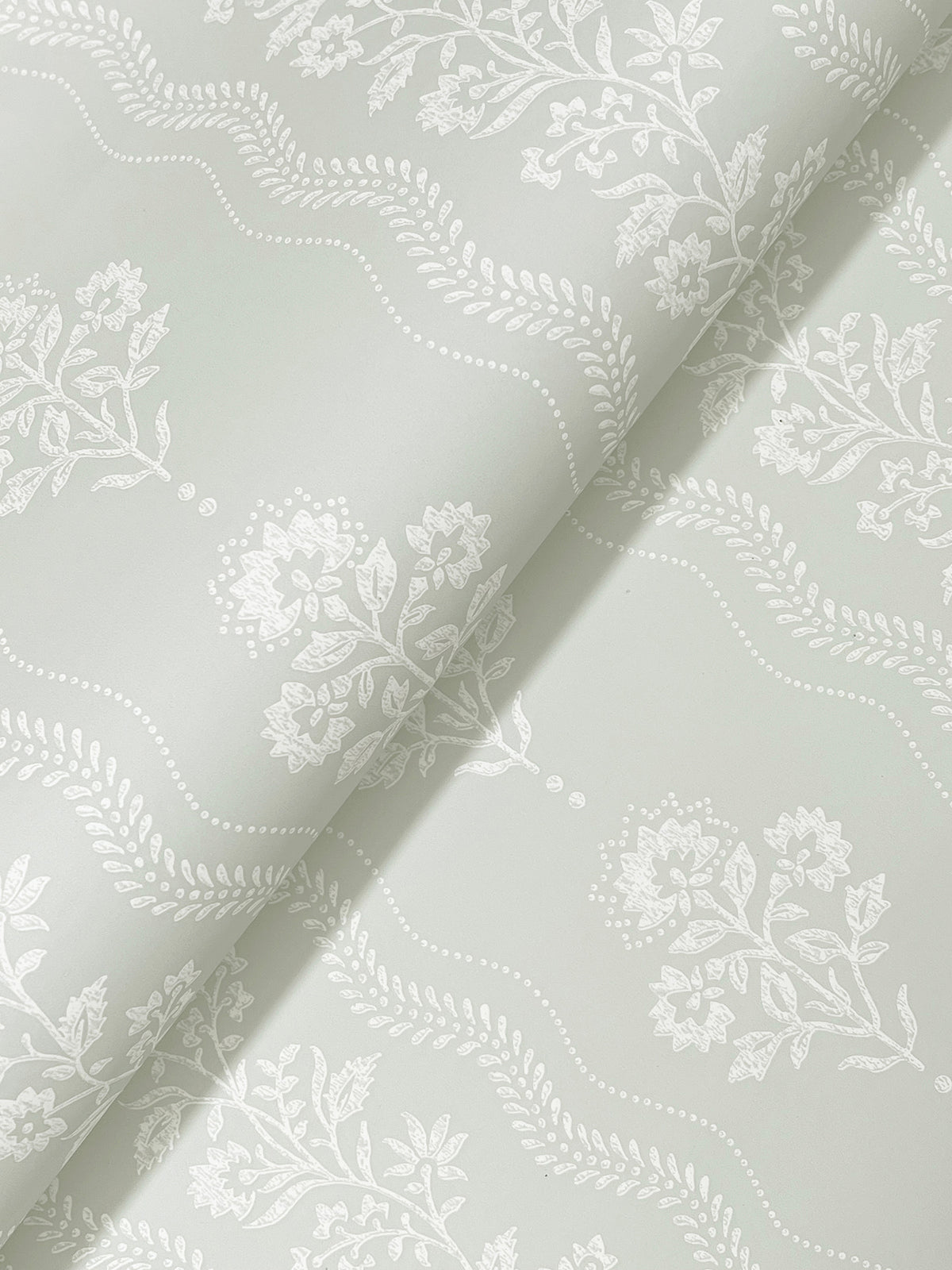 4199-83722-peel-and-stick-wallpaper-detail-closeup