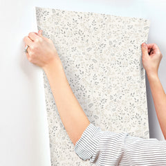 4199-83739-peel-and-stick-wallpaper-stick-application-step