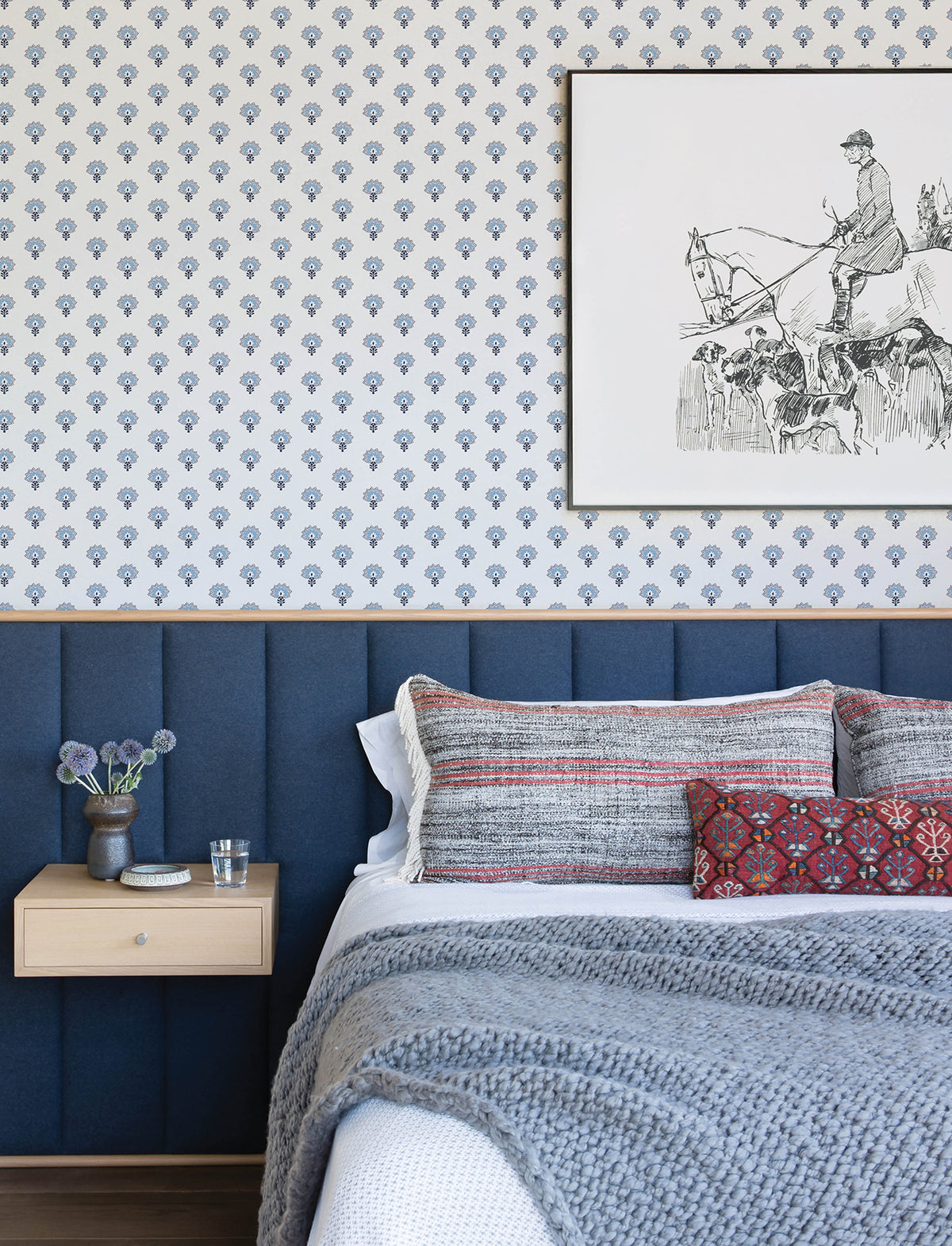 4199-83751-peel-and-stick-wallpaper-room-scene