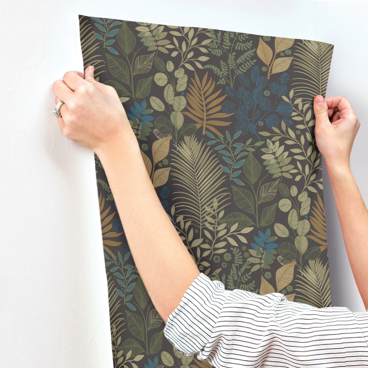 4201-20105-peel-and-stick-wallpaper-stick-application-step