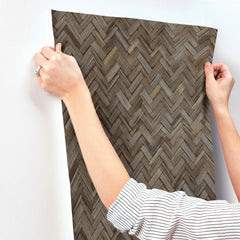 4202-410358-peel-and-stick-wallpaper-stick-application-step