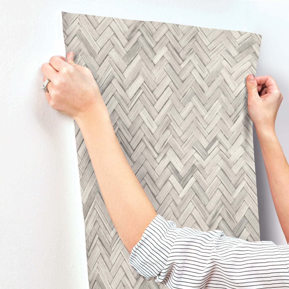 4202-410365-peel-and-stick-wallpaper-stick-application-step